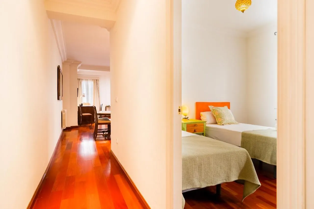 Amplio Y Luminoso-2D 2B-Triana Apartment Seville
